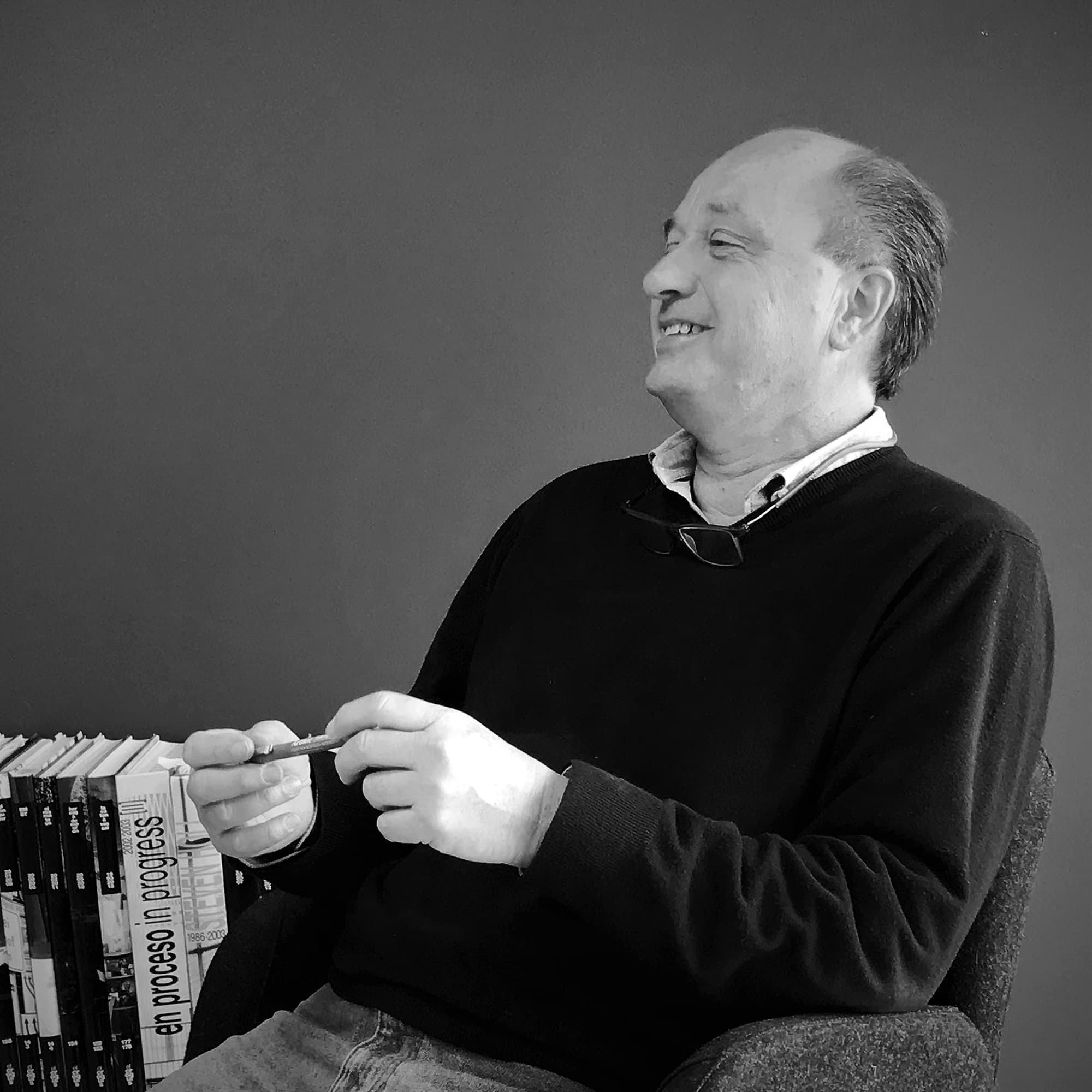 Portrait of Javier Hojman Pérez, architect and co-founder of MH